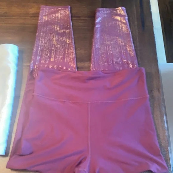 Women’s Workout Pants and Sports Bra! - Picture 4 of 6
